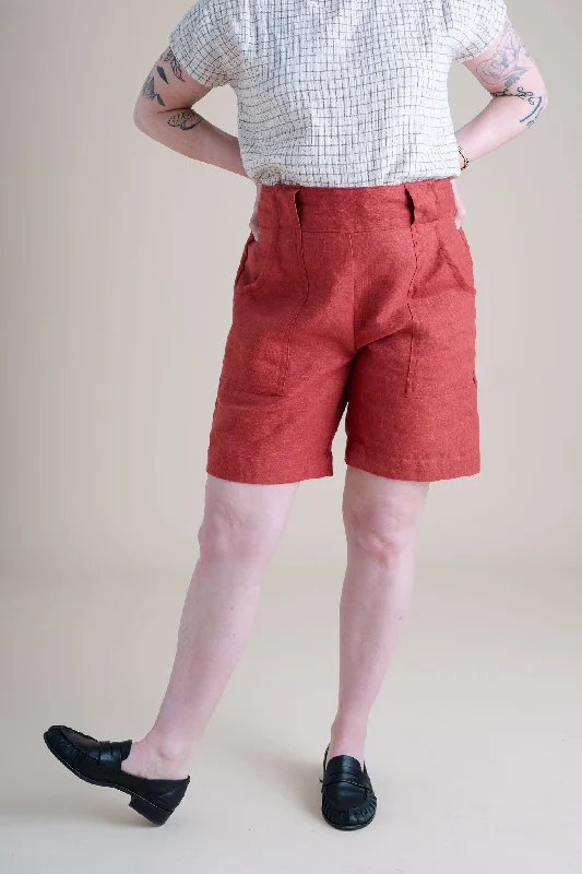 Gardenia Shorts in Paprika